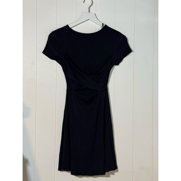 Alya Francesca's Knee Length Knotted Draped Front With Cut-Out Dress Size XS - Picture 8 of 8